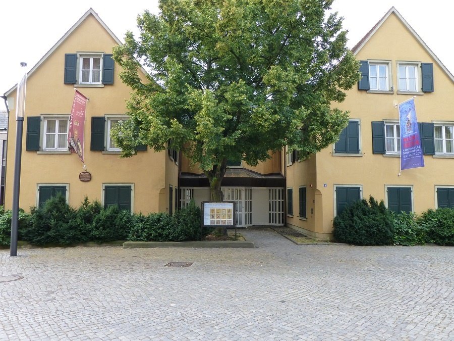 Hotels Near Gunnar Wester Haus Museum